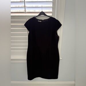 Elegant Black Mia Shift Dress